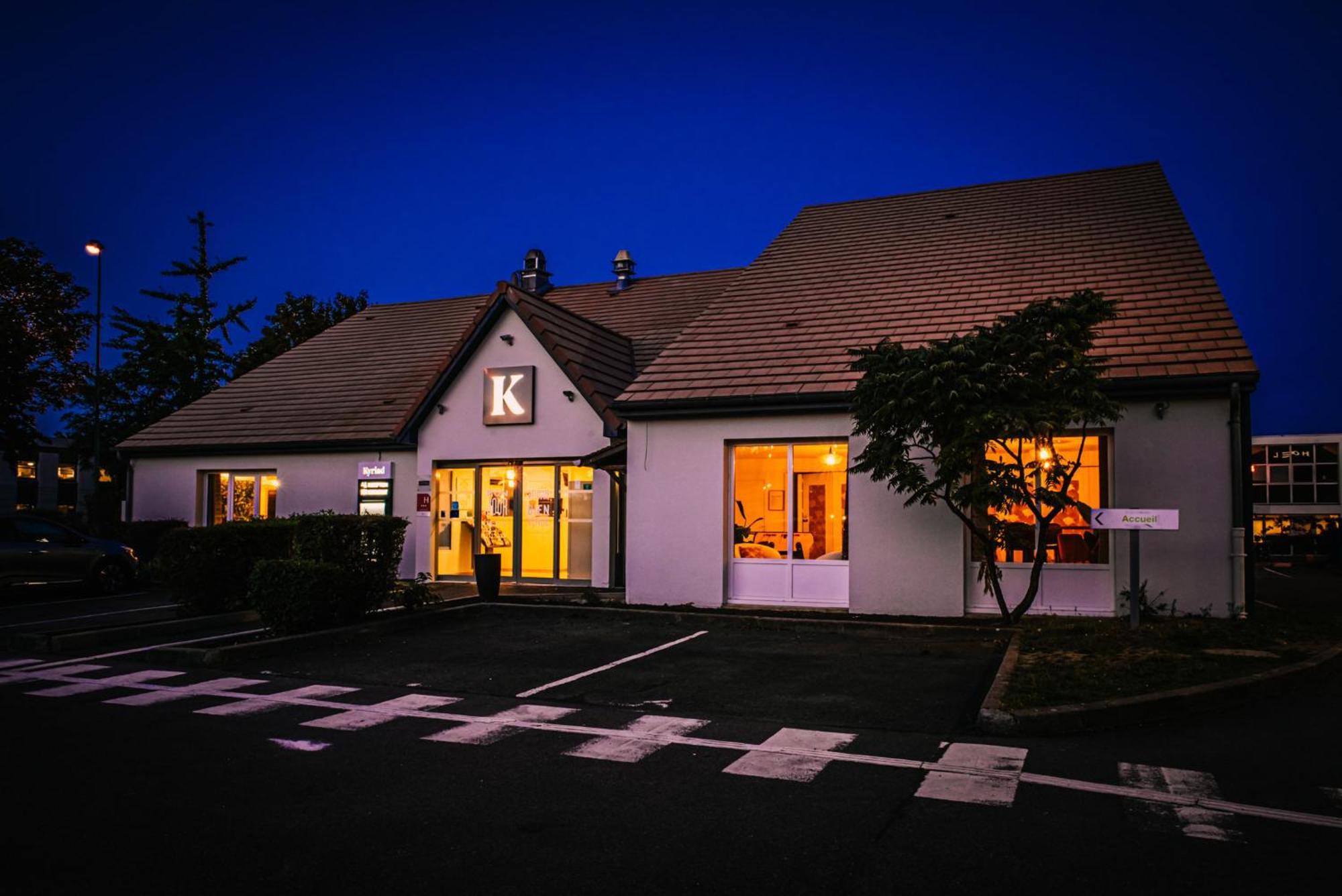 Kyriad Villeneuve Saint Georges - Hotel Renove Exterior photo